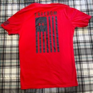 UnderArmour men’s freedom T-shirt.